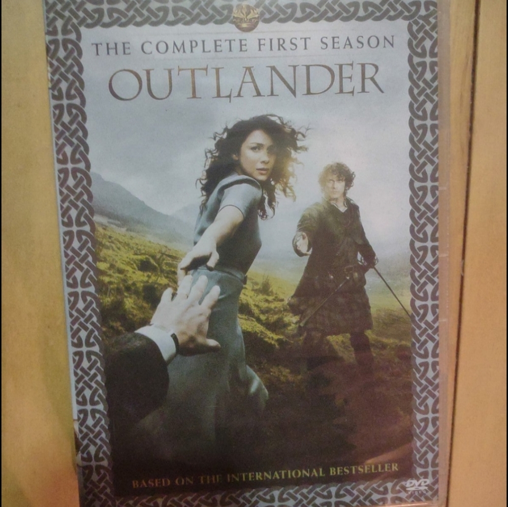 Outlander Complete Season 1 DVD